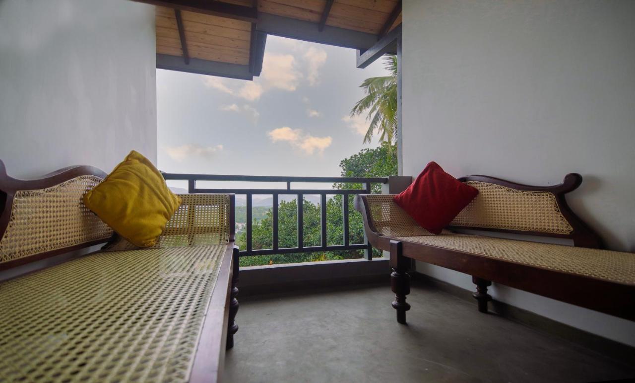 The Hills By Blue Fox Hotel Kandy Bagian luar foto