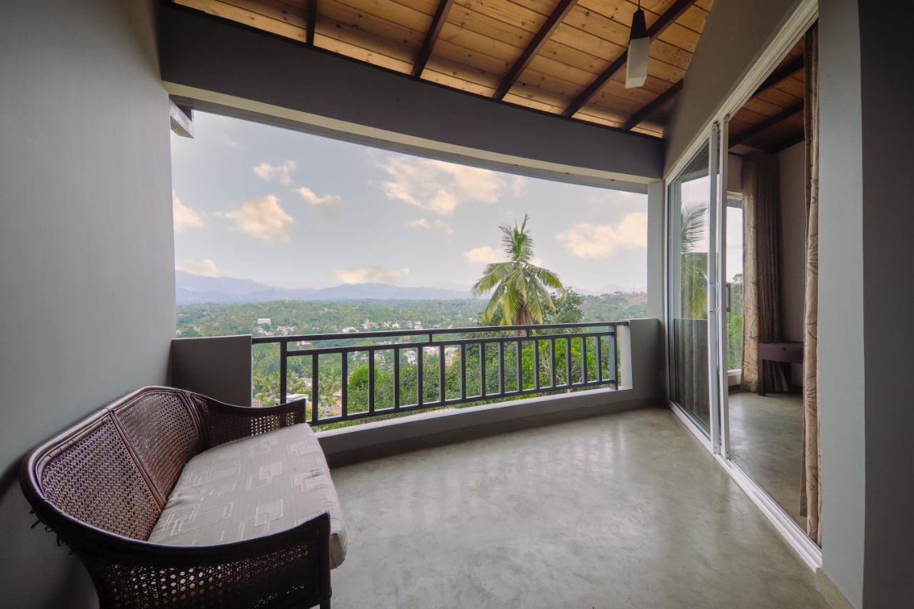 The Hills By Blue Fox Hotel Kandy Bagian luar foto